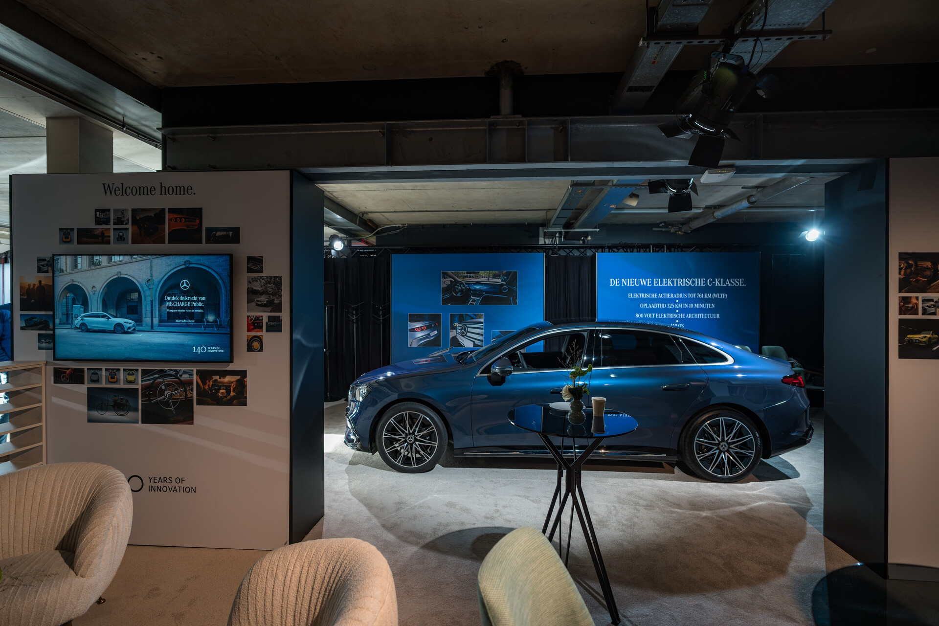 Laadoplossingen Elektrische Mercedes-Benz bij een presentatie over innovatieve laadoplossingen tijdens de EV Experience 2026.