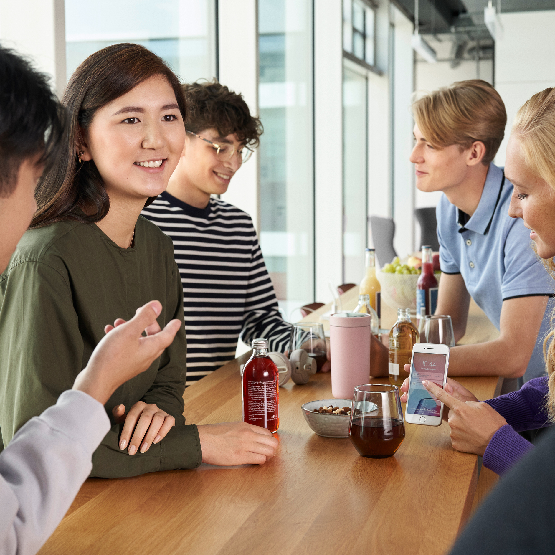 Mercedes-Benz Nederland B.V Mercedes-Benz Nederland B.V