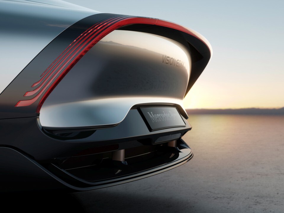 VISION EQXX verbreekt eigen efficiëntierecord tijdens zomerse roadtrip van Stuttgart naar Silverstone: 1.202 km op een enkele acculading.