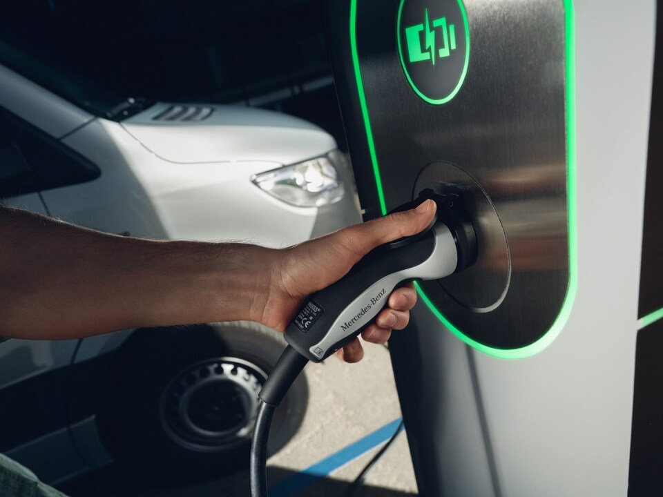 Opladen met een gewone laadpaal